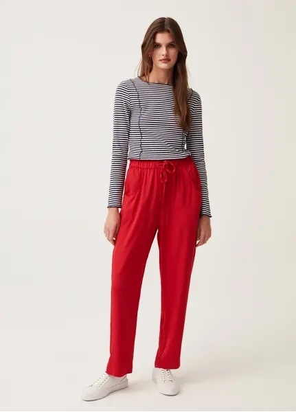 Pantallona per femra, Madhësia: XL, Ngjyra: Kuqe