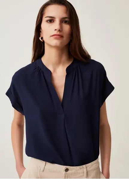 Bluze per femra, Madhësia: 36, Ngjyra: Kaltërt mbyllur