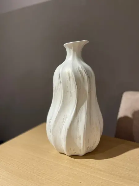Medium pear vase